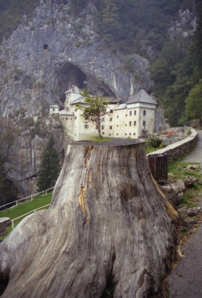 castle.jpg